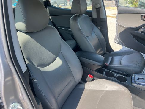 Used 2013 Hyundai Elantra Limited FWD image 20