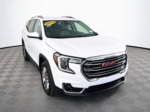 Used 2024 GMC Terrain SLT FWD image 2