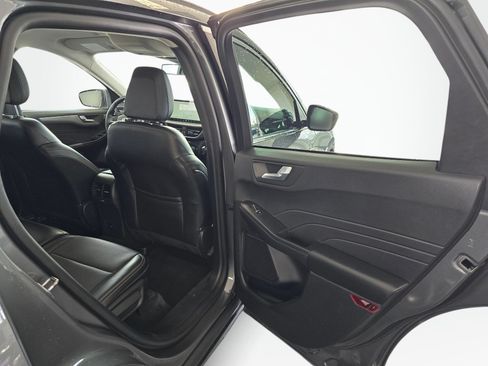 Used 2024 Ford Escape Platinum AWD/4WD image 37
