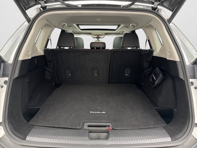 Used 2023 Nissan Rogue SV w/ SV Premium B Package AWD/4WD image 20