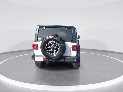 Used 2024 Jeep Wrangler Unlimited Rubicon image 7