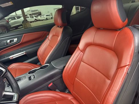 Used 2024 Ford Mustang Premium image 16