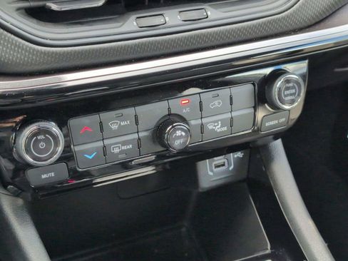 New 2025 Jeep Compass Latitude w/ Altitude Special Edition image 20