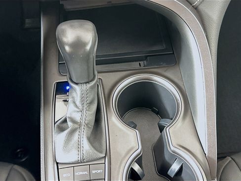 Used 2023 Toyota Camry SE image 23