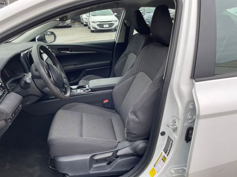 Used 2025 Toyota Camry LE image 25