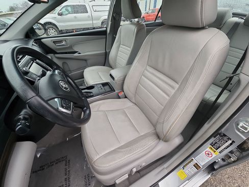 Used 2015 Toyota Camry XLE image 13
