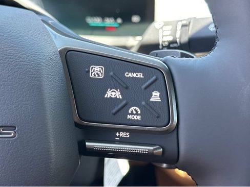 New 2026 Lexus ES 350e FWD image 35