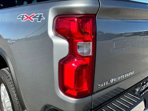 Used 2024 Chevrolet Silverado 2500 LTZ image 41