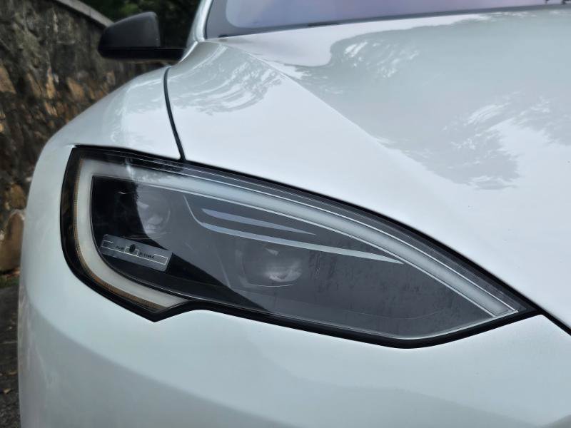 Used 2022 Tesla Model S AWD/4WD image 25