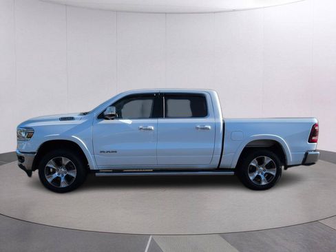 Used 2019 RAM 1500 Laramie AWD/4WD image 2