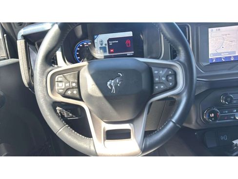 Used 2023 Ford Bronco Outer Banks AWD/4WD image 16