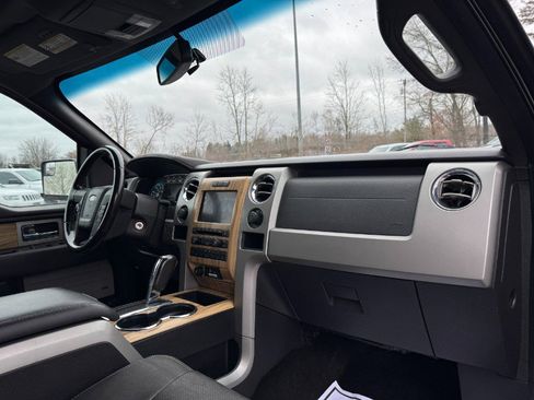 Used 2011 Ford F150 Lariat w/ Lariat Chrome Pkg image 19