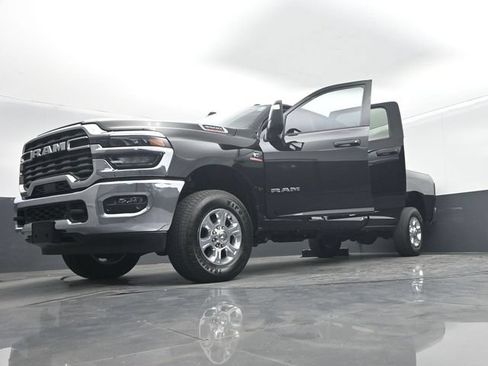Used 2025 RAM 3500 Big Horn AWD/4WD image 70