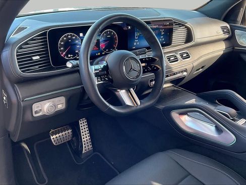 Used 2026 Mercedes-Benz GLS 450 4MATIC image 18