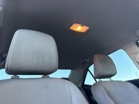 Used 2014 Toyota Corolla LE FWD image 16