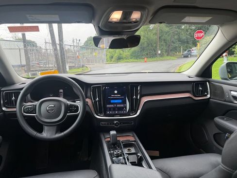 Certified 2024 Volvo V60 B5 Cross Country Plus w/ Protection Package Premier AWD/4WD image 11