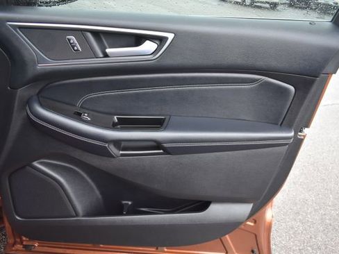 Used 2017 Ford Edge Titanium w/ Equipment Group 301A image 50