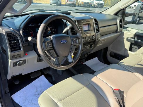 Used 2021 Ford F350 XL w/ Power Equipment Group image 10