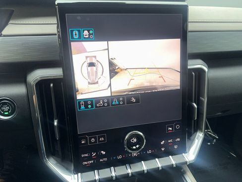 Used 2026 GMC Acadia Elevation w/ Elevation Premium Package FWD image 70
