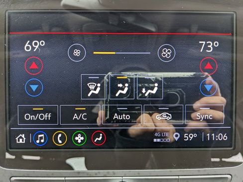 Used 2024 Chevrolet Malibu LT image 31