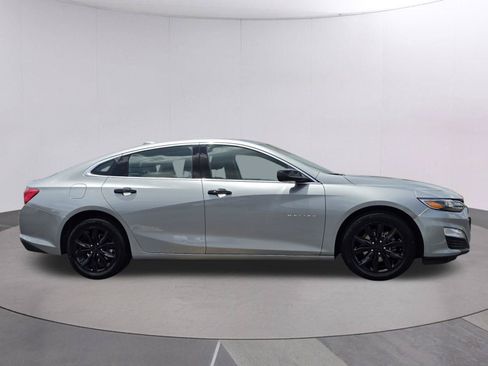 Used 2024 Chevrolet Malibu LT FWD image 5