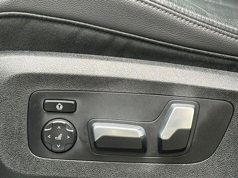 Used 2019 BMW X7 xDrive40i w/ Cold Weather Package image 13