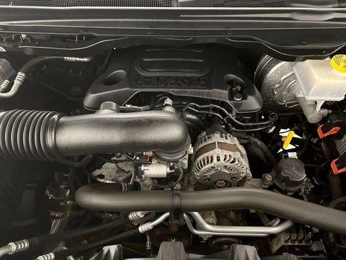 Used 2022 RAM 1500 Laramie AWD/4WD image 24