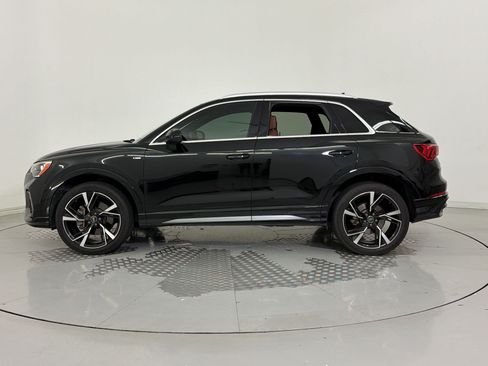 Used 2020 Audi Q3 2.0T Premium w/ Convenience Package AWD/4WD image 2