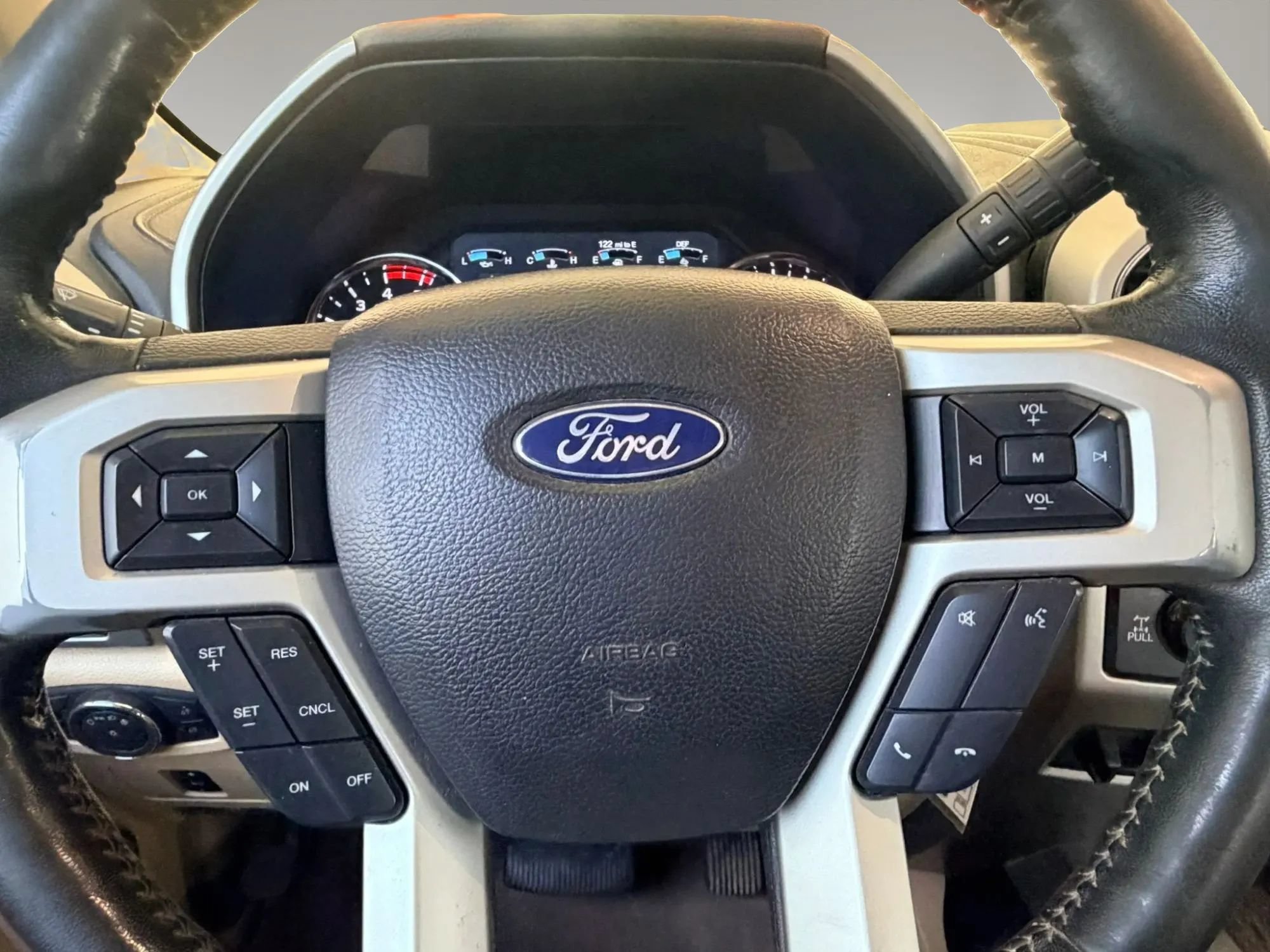 Used 2019 Ford F350 Lariat w/ Lariat Value Package AWD/4WD image 22