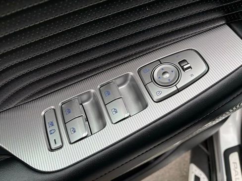 Used 2025 Hyundai Palisade Calligraphy image 15