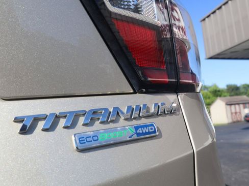 Used 2017 Ford Escape Titanium AWD/4WD image 30