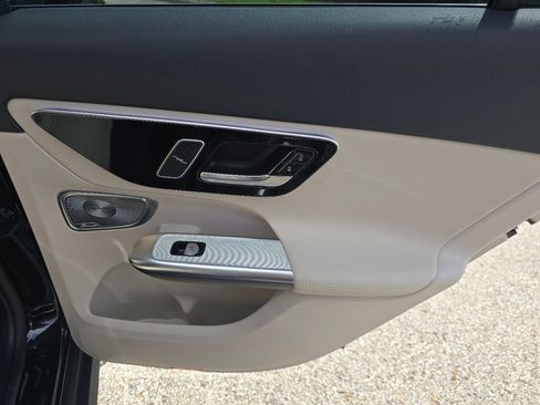 Certified 2026 Mercedes-Benz GLC 300 4MATIC image 25