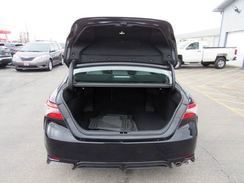 Used 2018 Toyota Camry SE image 35