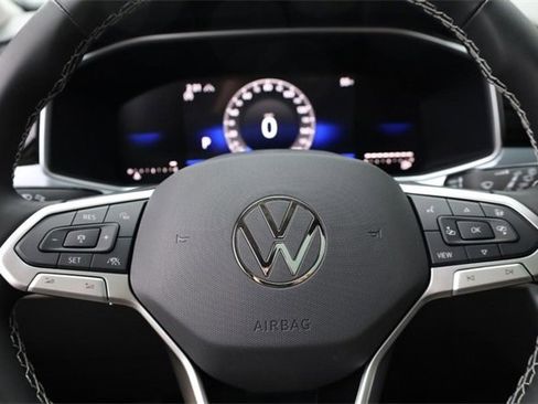 New 2025 Volkswagen Taos SE image 11