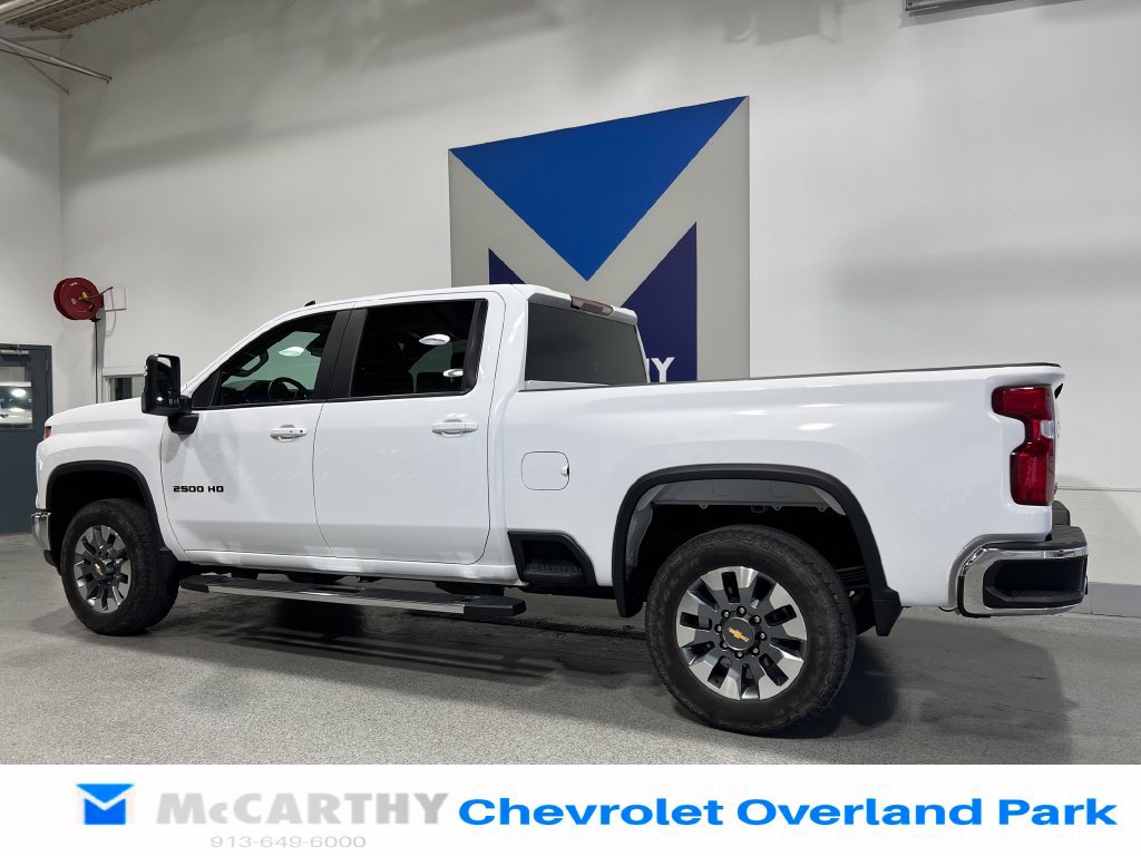 Used 2025 Chevrolet Silverado 2500 LT w/ Convenience Package AWD/4WD image 8