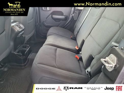 Used 2020 Jeep Wrangler Unlimited Sport AWD/4WD image 18