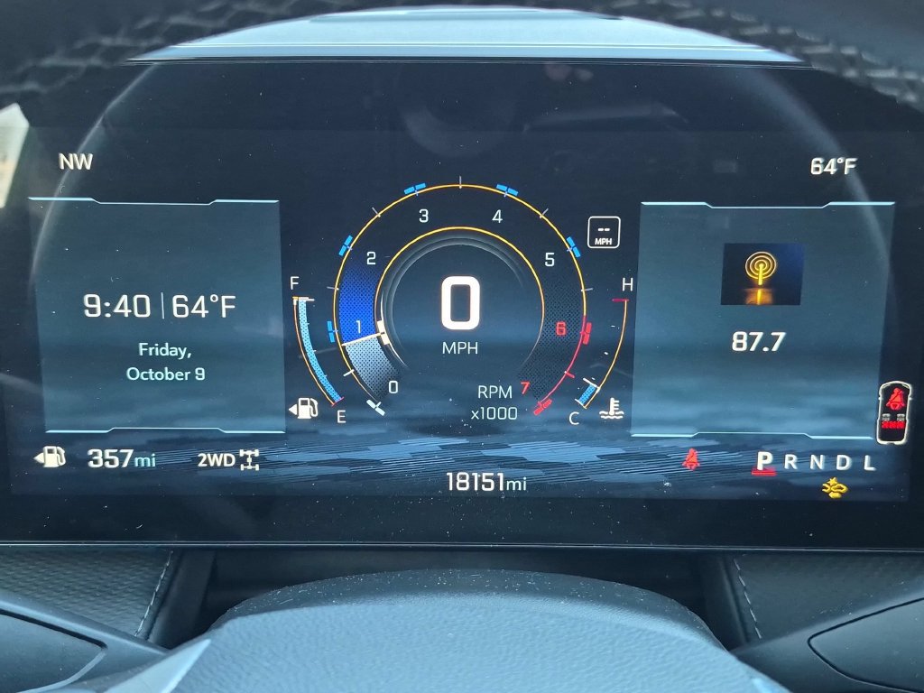 Used 2026 Chevrolet Equinox LT AWD/4WD image 16