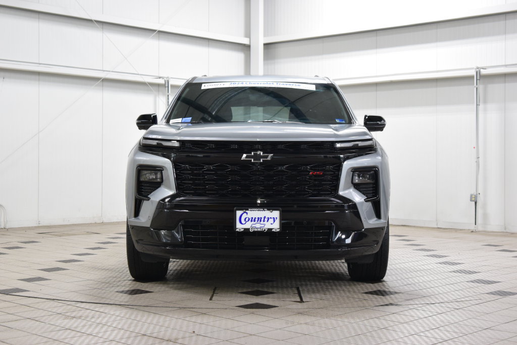 Used 2024 Chevrolet Traverse RS AWD/4WD image 2