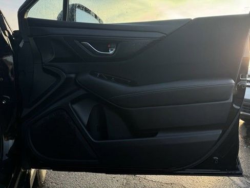 Used 2022 Subaru Outback Premium image 15