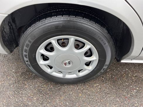 Used 2001 Buick Century Custom w/ Premium Pkg image 16