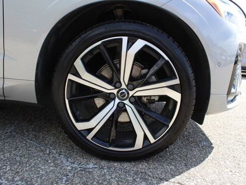 Certified 2023 Volvo XC60 B5 Ultimate w/ Climate Package AWD/4WD image 11