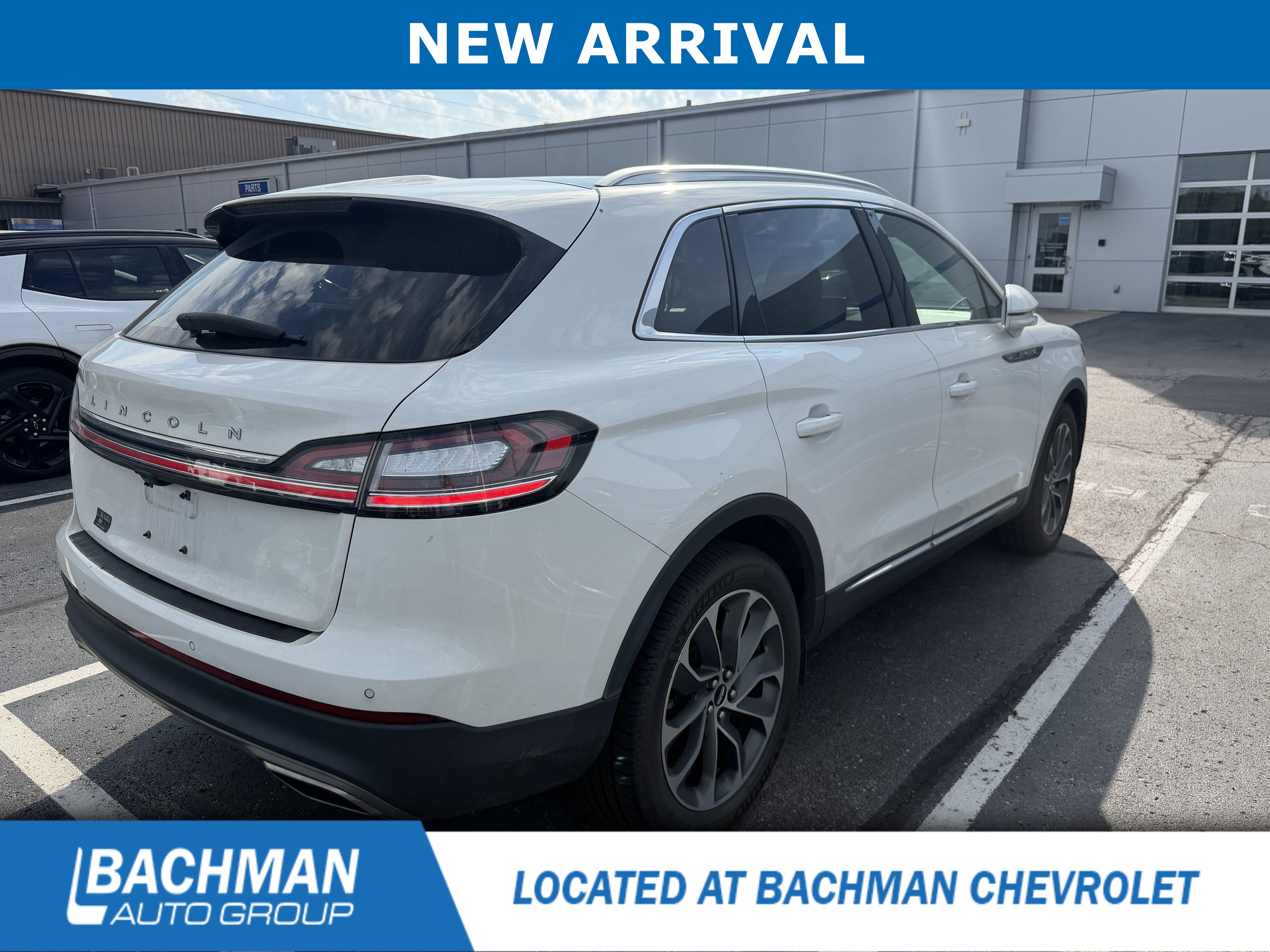 Used 2022 Lincoln Nautilus Reserve FWD image 5