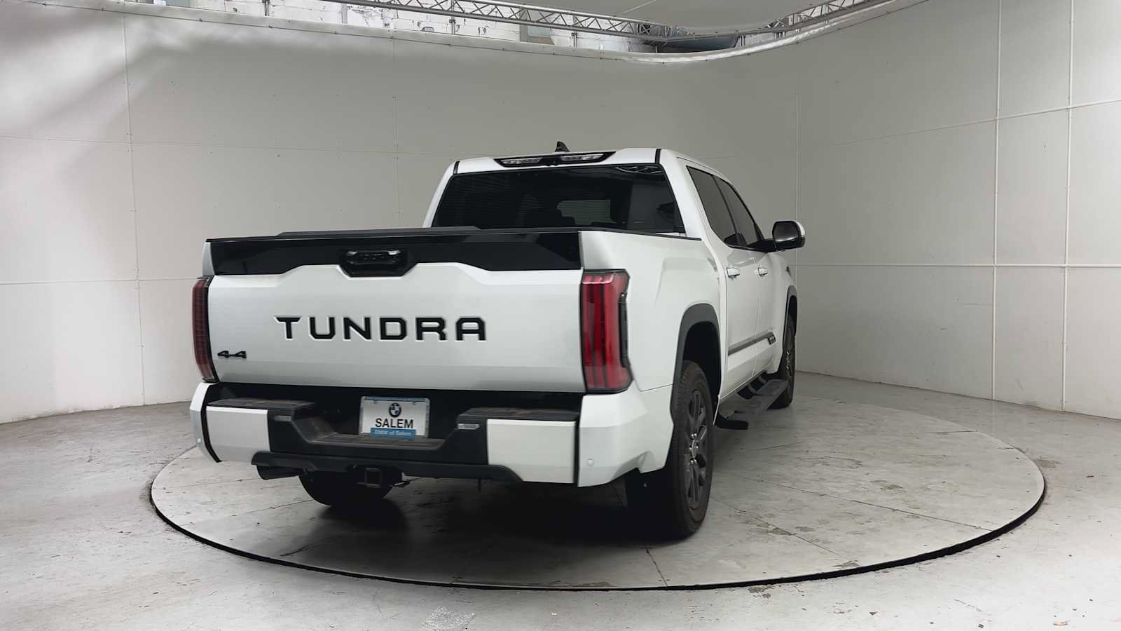 Used 2022 Toyota Tundra Platinum AWD/4WD image 2