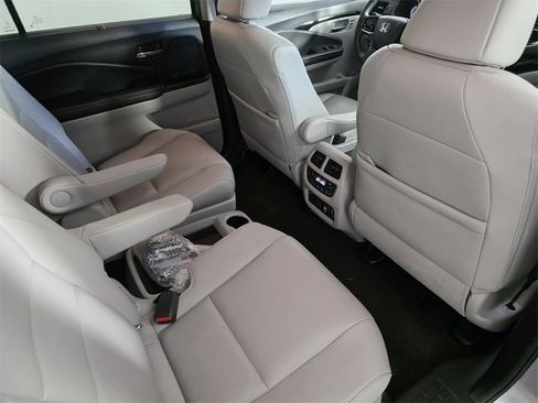 Used 2022 Honda Pilot Elite image 35