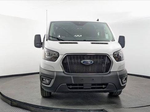 Used 2025 Ford Transit 250 Low Roof w/ Exterior Upgrade Package RWD image 8