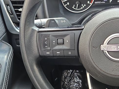 Used 2023 Nissan Rogue SV AWD/4WD image 18