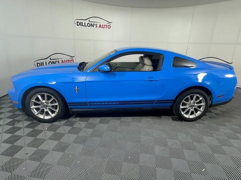 Used 2010 Ford Mustang V6 image 3