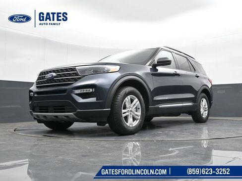 Used 2022 Ford Explorer XLT w/ Equipment Group 202A AWD/4WD image 47