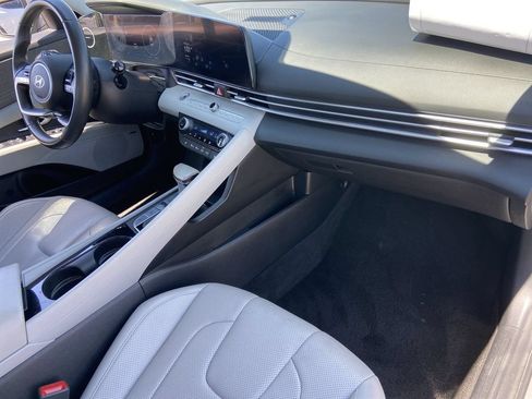 Used 2024 Hyundai Elantra Limited FWD image 25