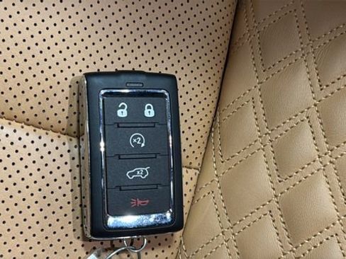 Used 2024 Jeep Grand Cherokee Summit AWD/4WD image 21